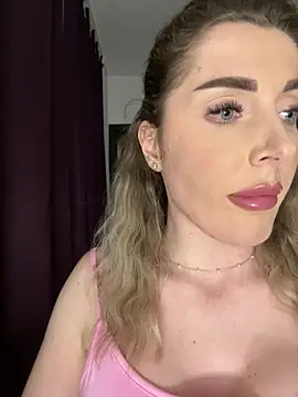 LunaDiamondX online show from February 2025 09:19:01 PM