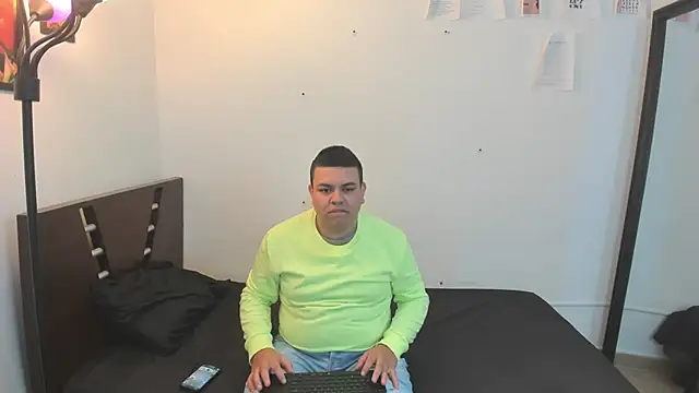 Snapshot of Faridsweetness chatting on February 2025 01:09:02 PM Faridsweetness online show from February 2025 01:09:02 PM
