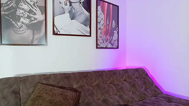 Snapshot of loretahorny chatting on February 2026 01:20:02 PM loretahorny online show from February 2026 01:20:02 PM