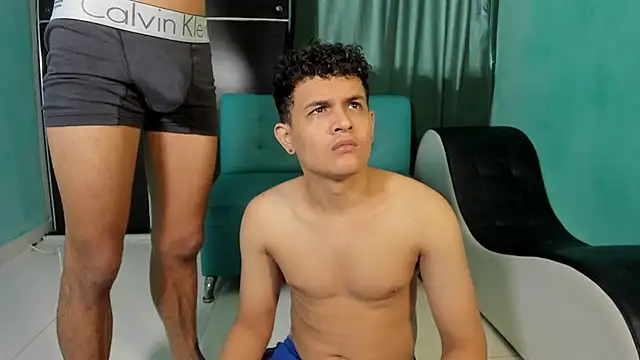 CoupleTwink12 online show from March 2025 07:27:02 PM