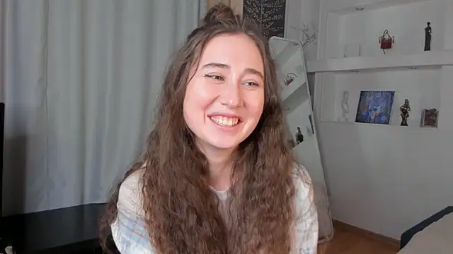 Snapshot of ElvaDrye chatting on January 2025 11:45:01 PM ElvaDrye online show from January 2025 11:45:01 PM