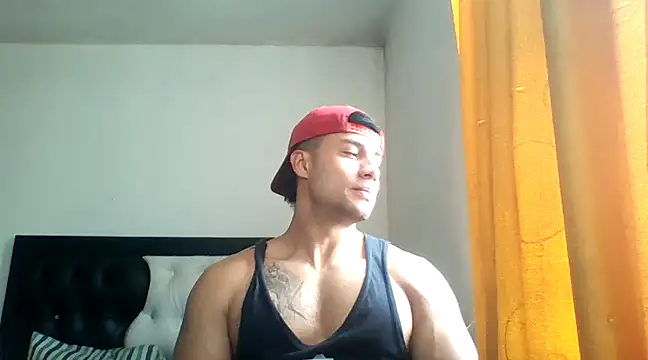 davidcr89 online show from March 2025 07:36:02 PM