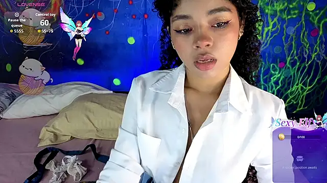 lucie petite online show from January 2026 06:22:02 PM