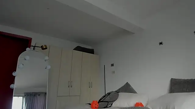 Andrewine89 online show from October 2025 09:24:02 PM