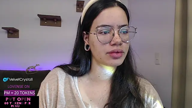 crystalll room online show from October 2025 07:31:01 AM