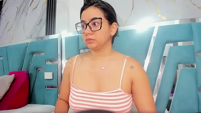 Snapshot of miilaklum chatting on November 2025 11:48:03 AM miilaklum online show from November 2025 11:48:03 AM