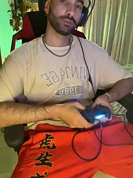 Snapshot of darkdesire_01 chatting on January 2025 11:36:02 PM darkdesire 01 online show from January 2025 11:36:02 PM