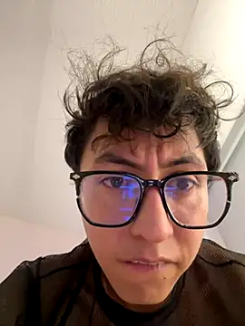 Snapshot of darkdesire_01 chatting on September 2025 03:01:02 AM darkdesire 01 online show from September 2025 03:01:02 AM