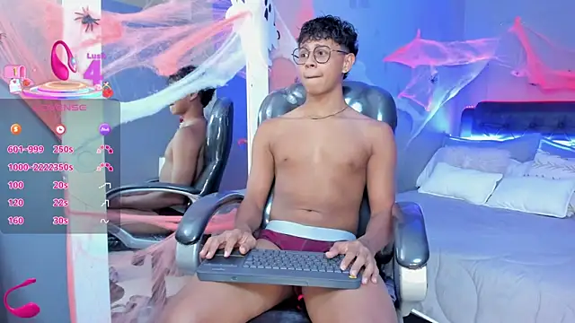 Snapshot of Dawn16_ chatting on October 2025 09:03:01 PM Dawn16 online show from October 2025 09:03:01 PM