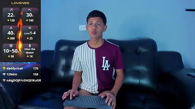 Snapshot of Dawn16_ chatting on March 2025 06:53:01 AM Dawn16 online show from March 2025 06:53:01 AM