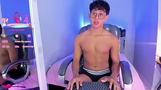 Snapshot of Dawn16_ chatting on November 2025 01:56:01 PM Dawn16 online show from November 2025 01:56:01 PM