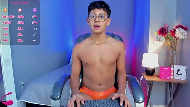 Snapshot of Dawn16_ chatting on November 2025 08:57:02 PM Dawn16 online show from November 2025 08:57:02 PM