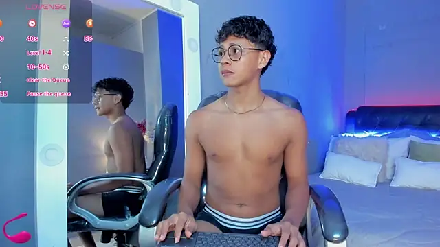 Snapshot of Dawn16_ chatting on November 2025 10:02:02 PM Dawn16 online show from November 2025 10:02:02 PM