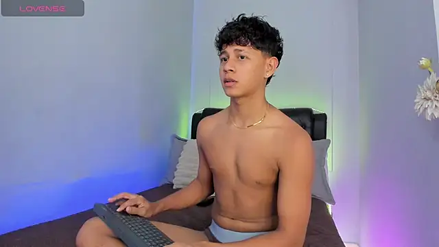 Dawn16  online show from March 2026 09:22:01 PM