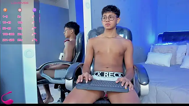 Snapshot of Dawn16_ chatting on November 2025 09:40:01 PM Dawn16 online show from November 2025 09:40:01 PM