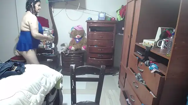 jazmin mature  online show from December 2025 12:18:02 PM