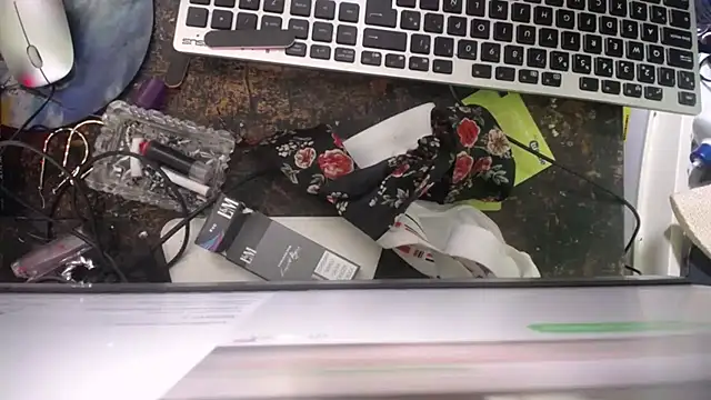 jazmin mature  online show from October 2025 12:59:02 PM