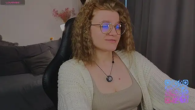 Snapshot of _JessieVibes chatting on July 2026 01:36:02 PM JessieVibes online show from July 2026 01:36:02 PM