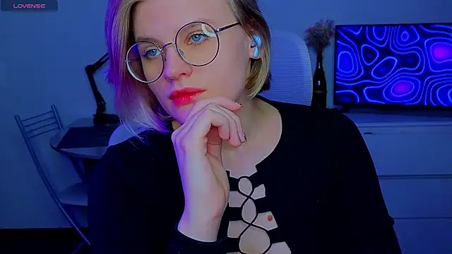 Snapshot of _JessieVibes chatting on February 2025 03:43:01 PM JessieVibes online show from February 2025 03:43:01 PM