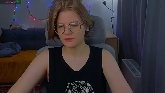  JessieVibes online show from October 2025 12:37:02 PM