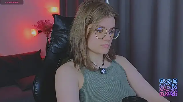 Snapshot of _JessieVibes chatting on June 2026 02:11:01 PM JessieVibes online show from June 2026 02:11:01 PM