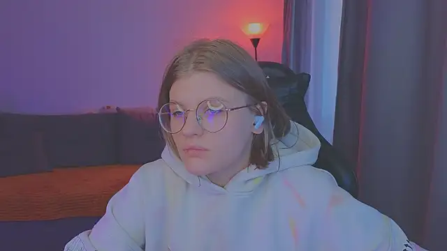  JessieVibes online show from March 2026 03:30:02 PM