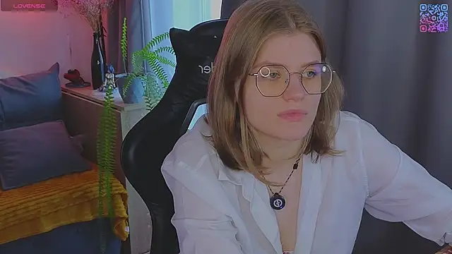  JessieVibes online show from May 2026 02:06:02 PM