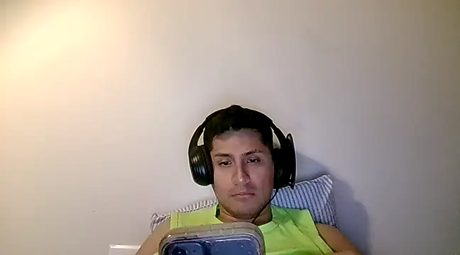 Snapshot of PerroDemonioHot chatting on February 2025 05:09:02 AM PerroDemonioHot online show from February 2025 05:09:02 AM