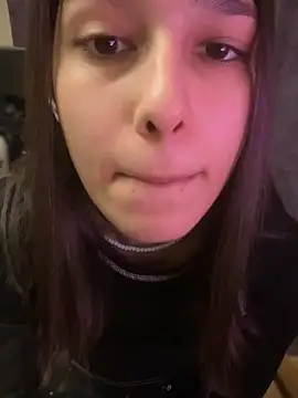 Snapshot of mollyEXD chatting on November 2025 01:23:02 PM mollyEXD online show from November 2025 01:23:02 PM