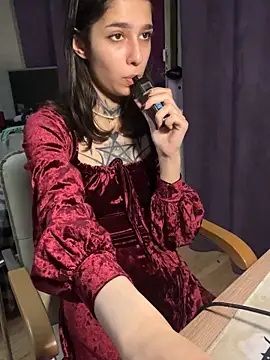 Snapshot of mollyEXD chatting on November 2025 06:52:02 PM mollyEXD online show from November 2025 06:52:02 PM