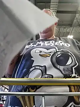 Snapshot of k1w1bbw chatting on February 2025 03:29:01 AM k1w1bbw online show from February 2025 03:29:01 AM