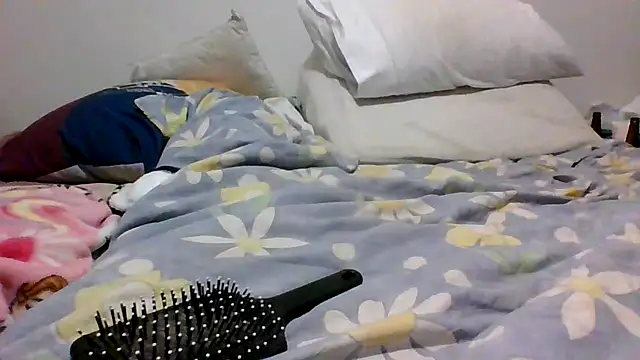 Snapshot of k1w1bbw chatting on January 2025 08:30:02 AM k1w1bbw online show from January 2025 08:30:02 AM