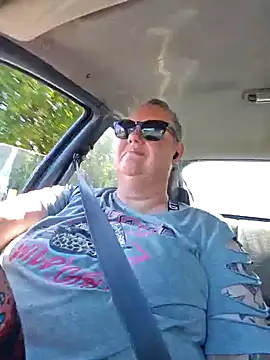 Snapshot of k1w1bbw chatting on February 2025 01:44:01 AM k1w1bbw online show from February 2025 01:44:01 AM