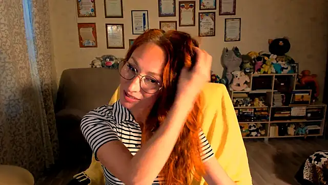 red rocco online show from September 2025 01:55:01 PM