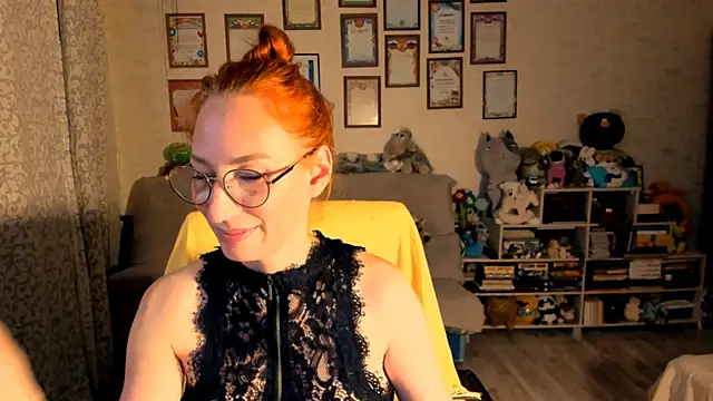 red rocco online show from October 2025 03:13:02 PM