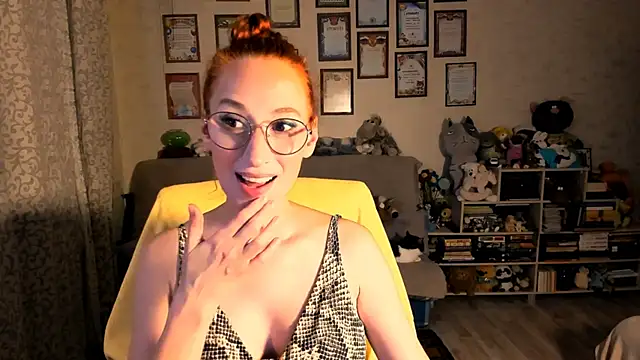 red rocco online show from October 2025 03:47:02 PM