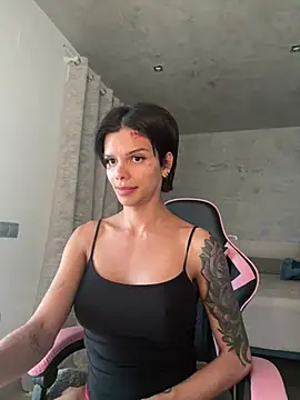 Snapshot of Rosariolovex chatting on January 2025 04:41:01 PM Rosariolovex online show from January 2025 04:41:01 PM