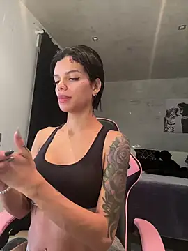 Snapshot of Rosariolovex chatting on February 2025 08:40:02 AM Rosariolovex online show from February 2025 08:40:02 AM