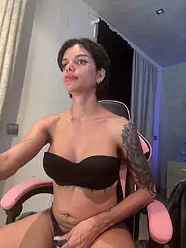 Snapshot of Rosariolovex chatting on February 2025 06:48:02 PM Rosariolovex online show from February 2025 06:48:02 PM