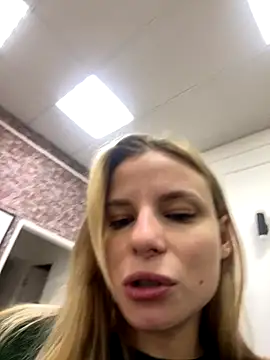 LanaSparks online show from September 2025 04:30:01 AM