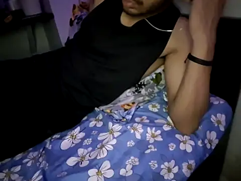 hot hunk boy online show from October 2025 02:27:02 PM