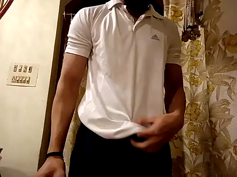 hot hunk boy online show from February 2025 05:58:02 PM