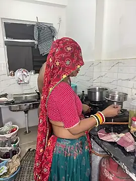 YourSuperTanya online show from February 2026 07:45:01 PM