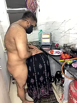 YourSuperTanya online show from January 2026 06:48:02 PM