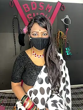 YourSuperTanya online show from November 2025 05:44:01 AM