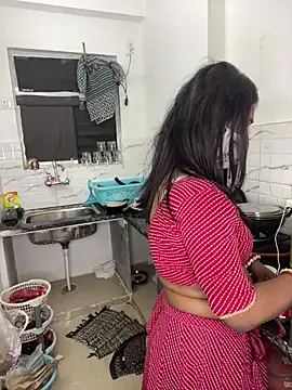 YourSuperTanya online show from February 2026 06:29:02 PM