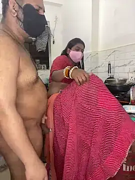 YourSuperTanya online show from February 2026 06:50:01 PM