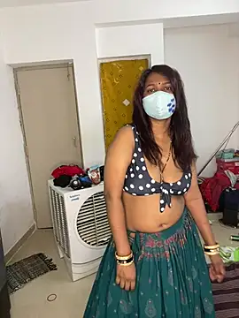YourSuperTanya online show from May 2026 01:48:02 PM