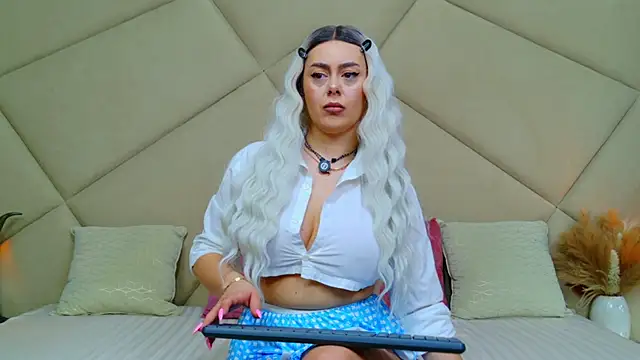 ChloeFrost online show from February 2026 06:13:01 AM