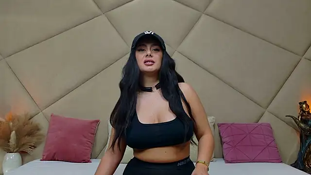 ChloeFrost online show from November 2025 06:06:01 AM